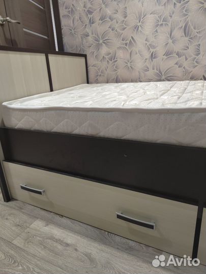 Продам кровать