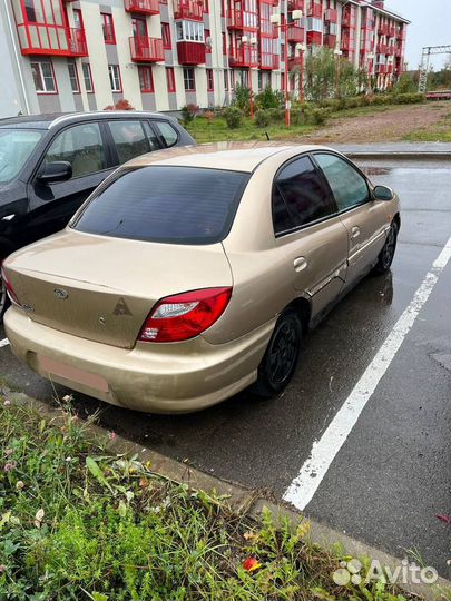 Kia Rio 1.5 AT, 2002, битый, 197 000 км