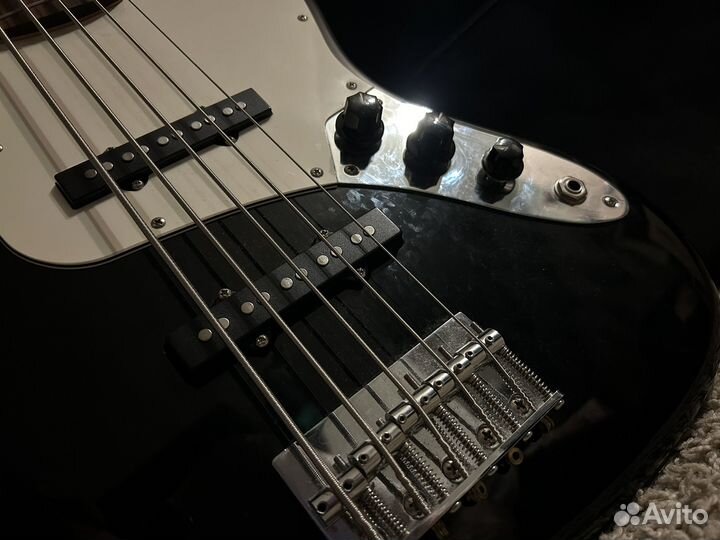 Бас гитара fender squier affinity jz bass Обмен