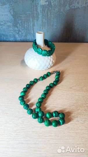 Украшения из нат. камня (агат, малахит, сердолик)