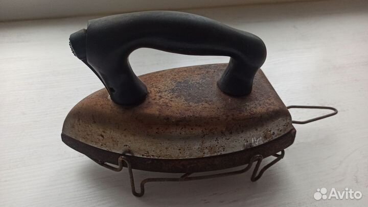 Утюг чугунный старинный