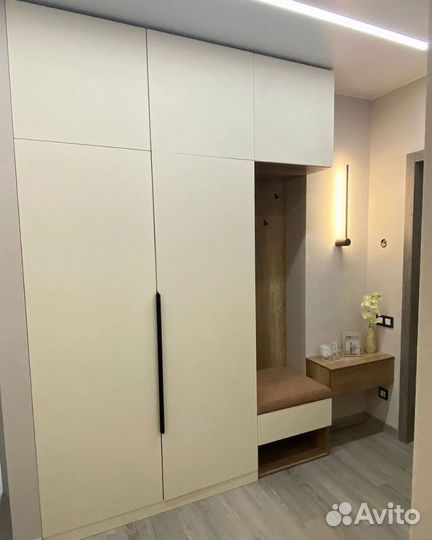 Шкаф в прихожую распашной на заказ