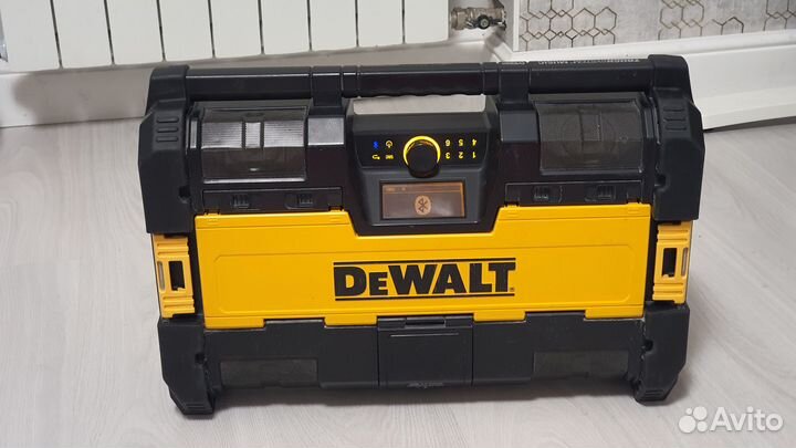 Радиоприемник DeWalt dwst1-75659