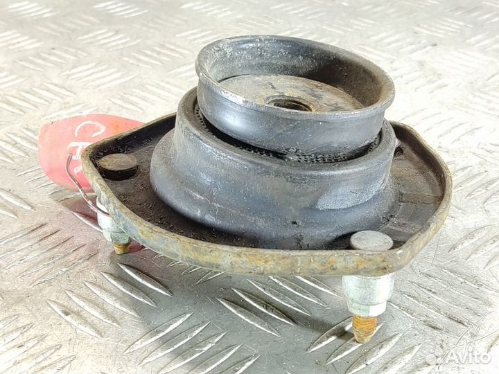 Опора заднего амортизатора Toyota Camry v40