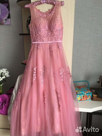Вечернее платье на выпускной 42 44