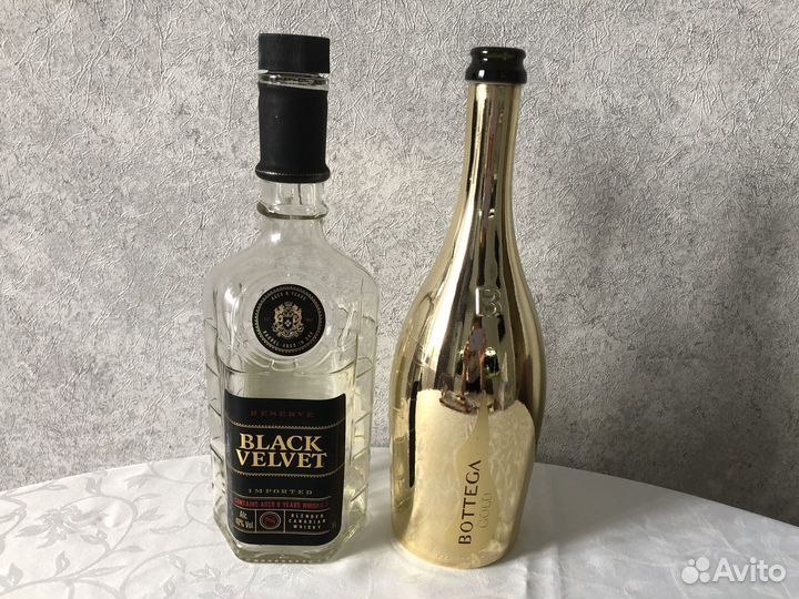 Пустые бутылки из под алкоголя