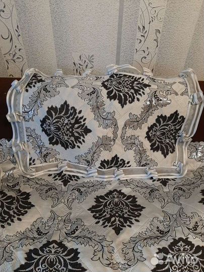 Покрывало на кровать новое