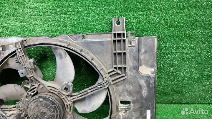 Вентилятор радиатора в сборе с диффузором Nissan Juke