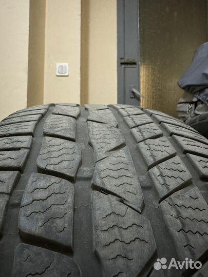 Continental ContiWinterContact TS 830 P 235/45 R19