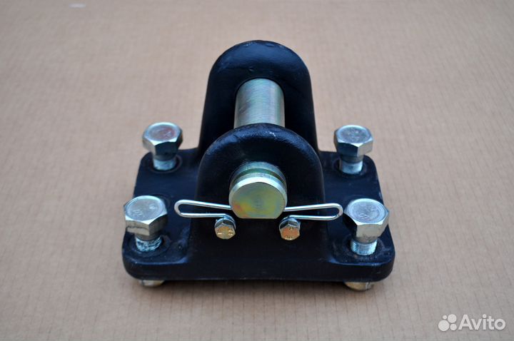 Фаркоп буксировочный