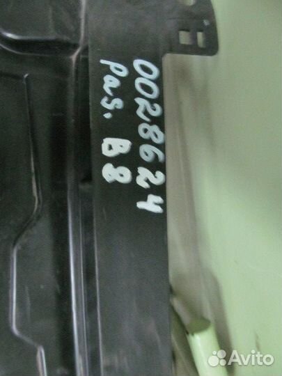 Панель передняя (телевизор) Volkswagen Passat B8