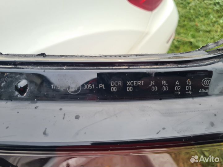 Стекло фары audi a6 c7