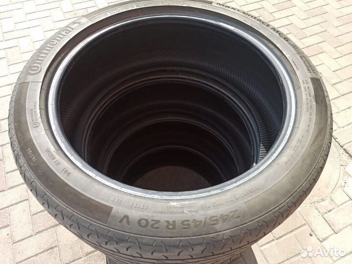 Continental MaxContact MC6 245/45 R20