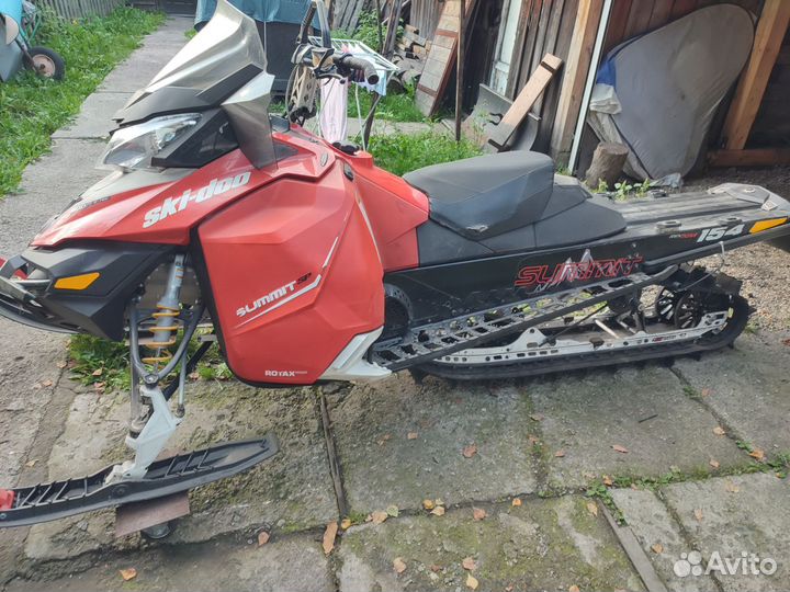 Продам SKI-DOO sammit XM 154 800R etec