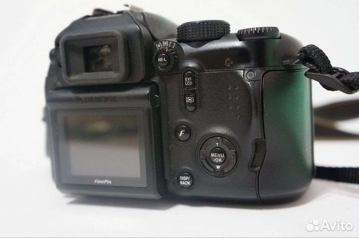Фотоаппарат Fujifilm FinePix S9500 с сумкой