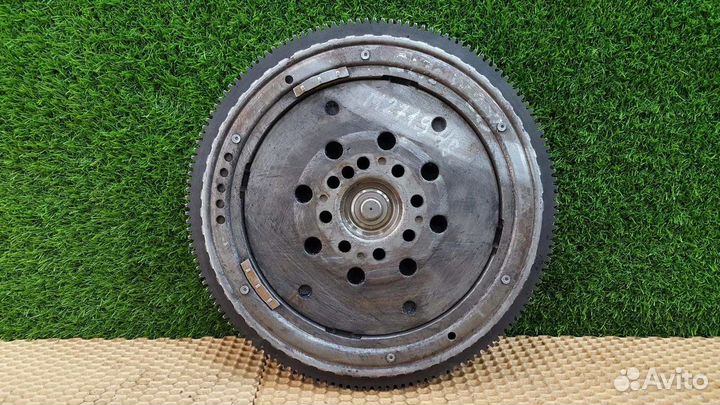 Маховик двухмассовый Mercedes C230 Kompressor W203