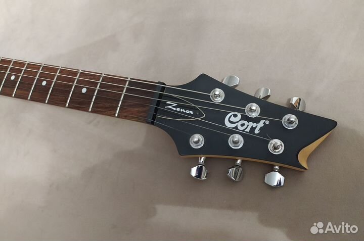 Cort Zenox Indonesia электрогитара Les Paul