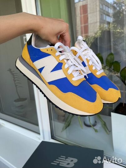 New Balance 237