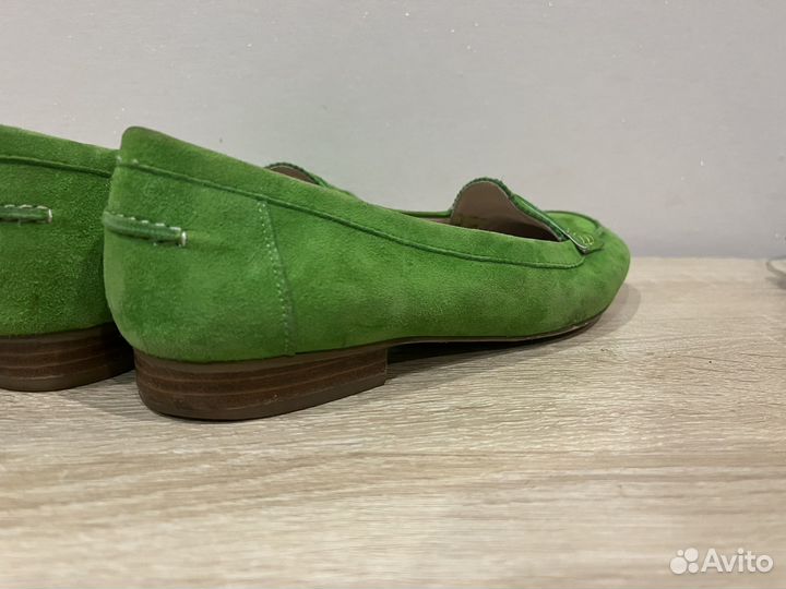 Лоферы женские