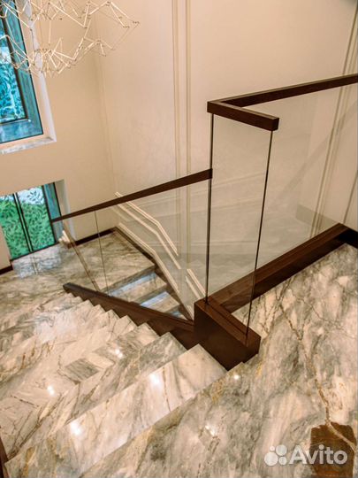 Перила из осветлённого стекла Crystalvision