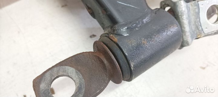 Рычаг передний правый Toyota Camry XV70