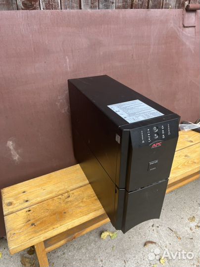 Ибп APC smart UPS 3000
