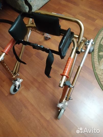 Складные опоры-ходунки 10185 для детей с дцп