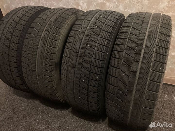 Bridgestone Blizzak VRX 205/55 R16 91S