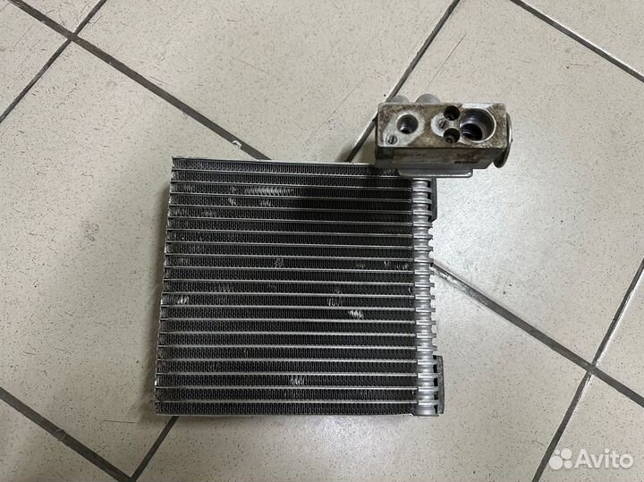 Радиатор кондиционера салона Рено Сандеро