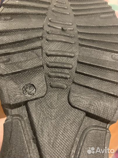 Ботинки утепленные новые 32 размер