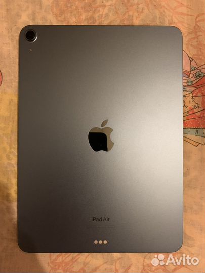 iPad air 5 2022 m1 blue