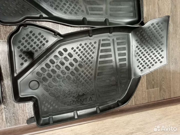 Автомобильные коврики резиновые