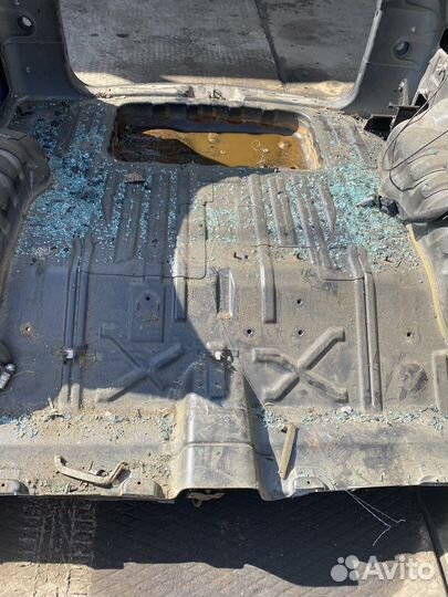 Задняя часть кузова Кайрон SsangYong Kyron