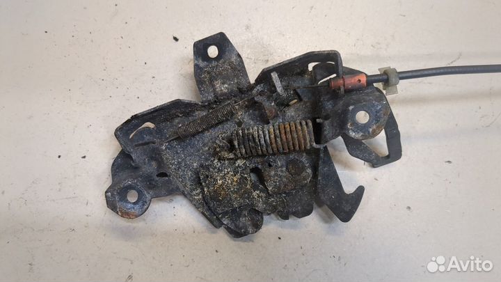 Замок капота Mitsubishi Space Star