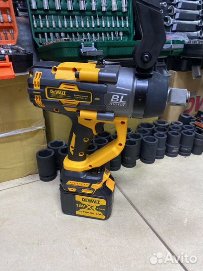 Гайковерт аккумуляторный грузовой Makita/Dewalt