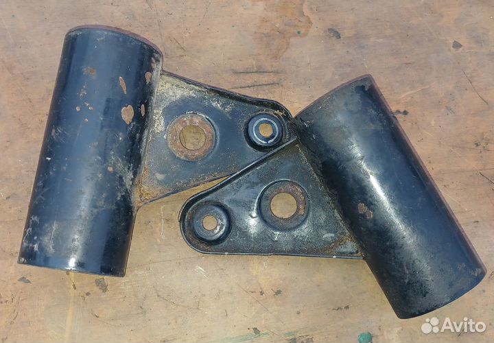 Флажки крепления фары Ява 638