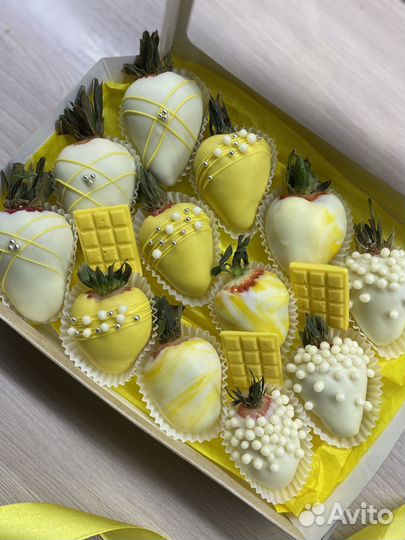 Набор из клубники в шоколаде на 8 Марта