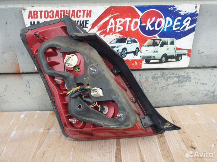 Стоп-сигнал задний правый Kia Opirus 2006-2011