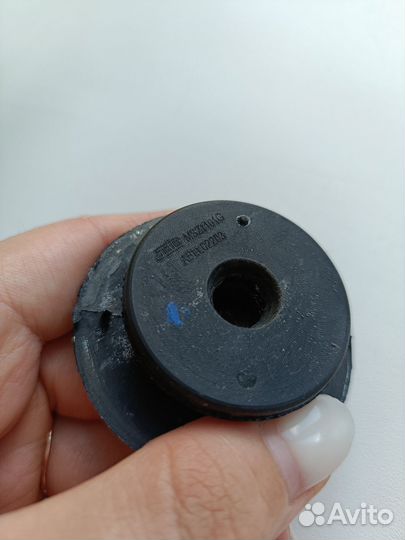 Опора амортизатора