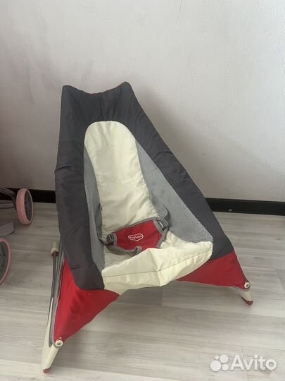 Шезлонг переносной tiny love