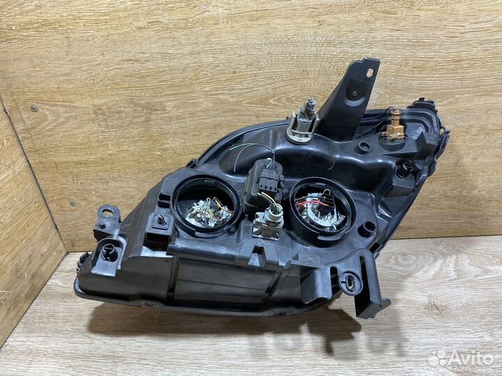 Фара передняя правая Renault Scenic 1 рест 142322