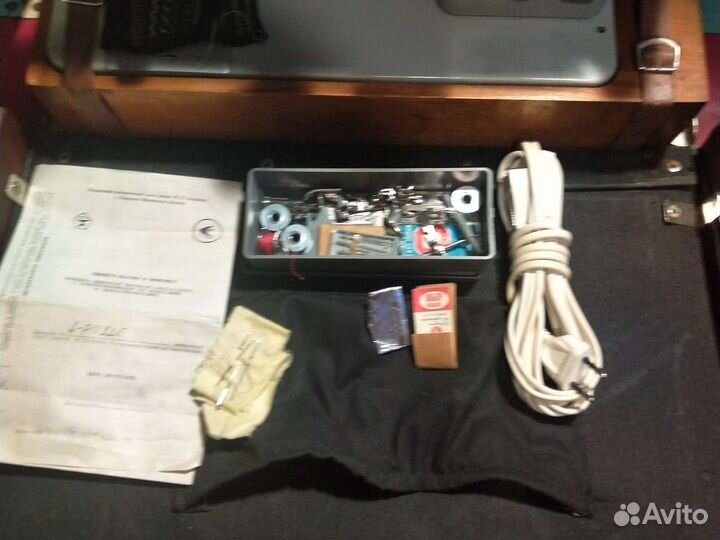 Швейная машина Подольск 142