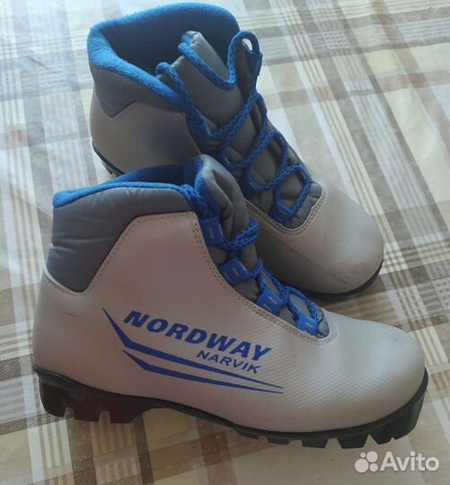 Лыжные ботинки 35 размер