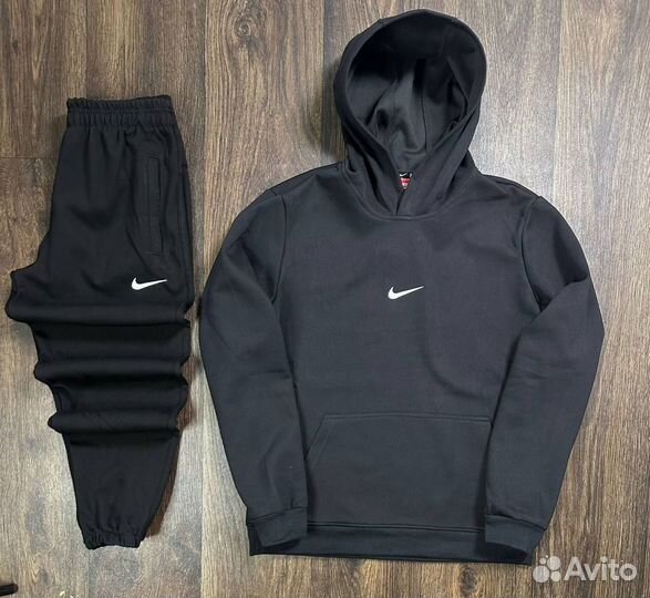 Костюм спортивный Nike