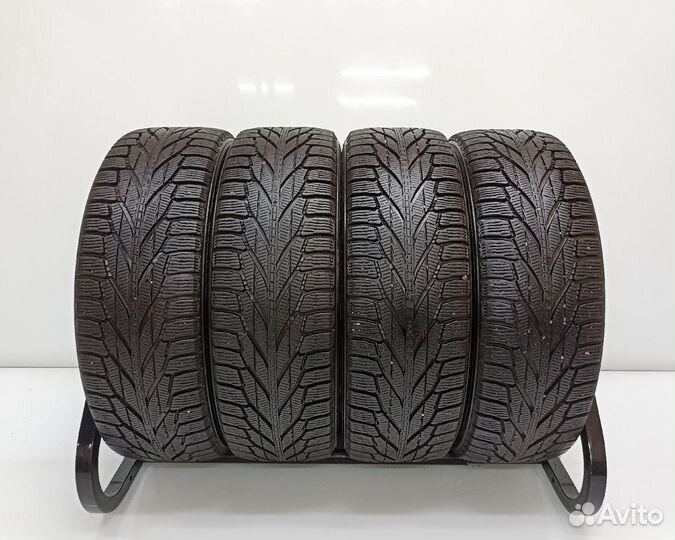 Nokian Tyres Hakkapeliitta R2 215/60 R16