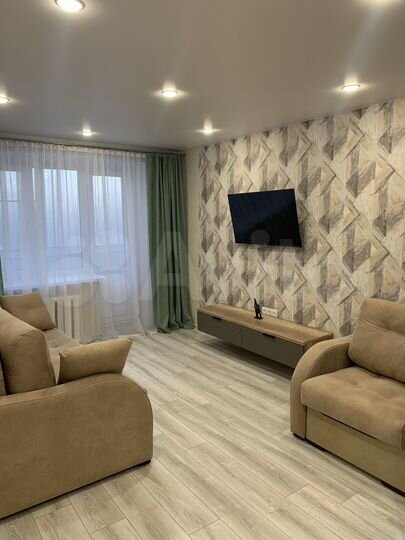 2-к. квартира, 43 м², 3/5 эт.