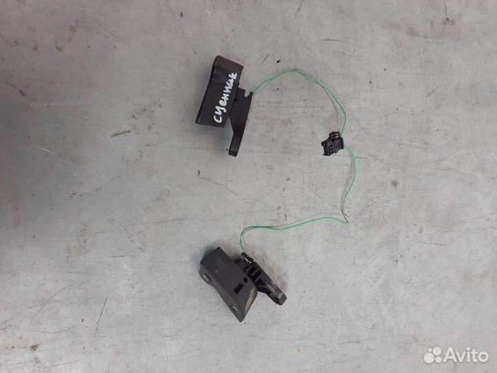 Кнопки управления на руле Renault Scenic 2 2003