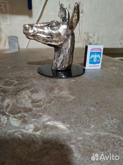 Фигура бронза
