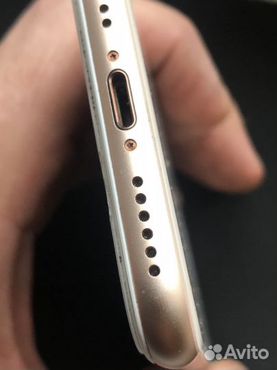 Телефон iPhone 8 64 gb