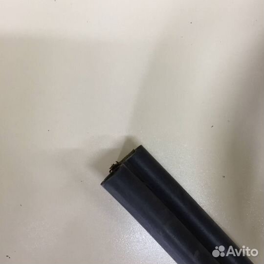 Уплотнитель багажника Nissan Terrano D10 2014